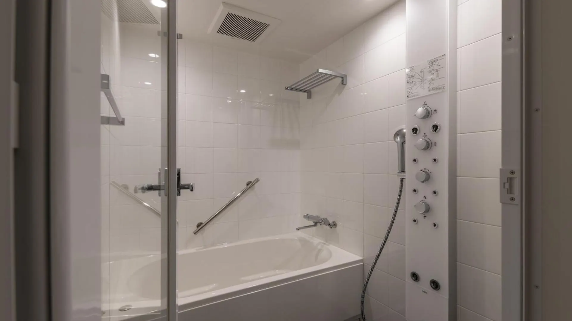 Hotel Forza Sapporo Station 3*,